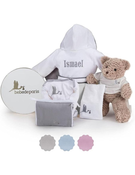 Coffret Bébé avec Peignoir Brodé | Cadeau Naissance Personnalisé – Bebedeparis.com
