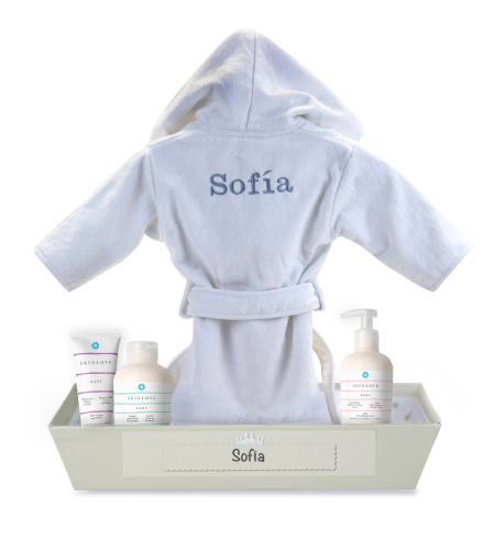 Soins bébé naturels avec peignoir brodé | Coffret cadeau personnalisé
