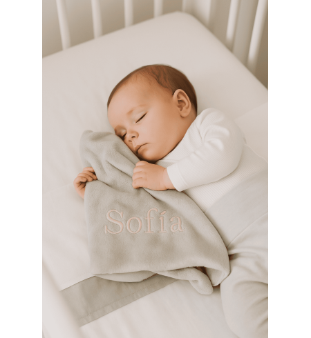 Coffret couverture personnalisée, pyjama et body | Cadeau complet pour nouveau-né