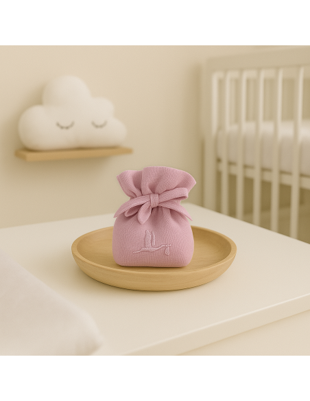 Panier bébé avec tétine personnalisée et bavoir | Cadeau complet pour nouveau-né
