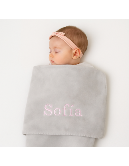 Cadeau personnalisé bébé : couverture et doudou avec prénom | Naissance et baby shower