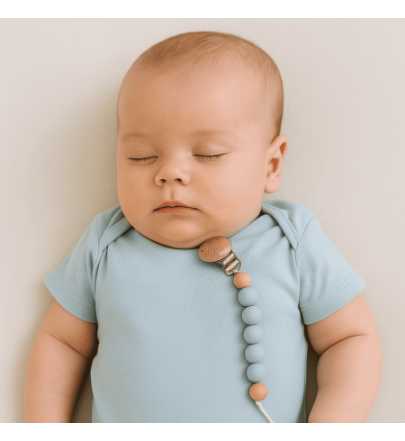 Coffret Cadeau avec Body, Sucette, Anneau de Dentition et Attache – Bébé avec Style