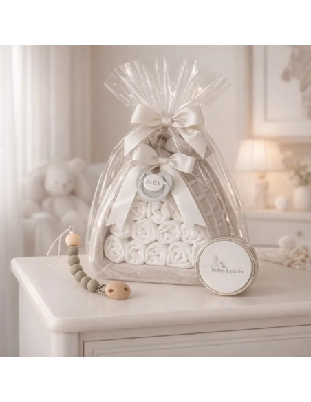 Gâteau de Couches avec Attache-tétine | Cadeau Bébé Original et Utile