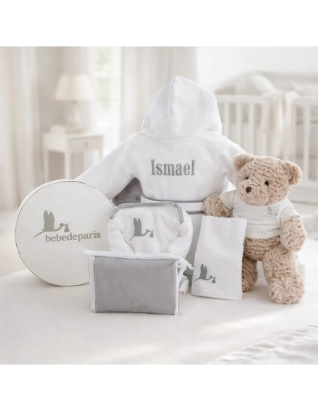 Coffret Bébé avec Peignoir Brodé | Cadeau Naissance Personnalisé – Bebedeparis.com