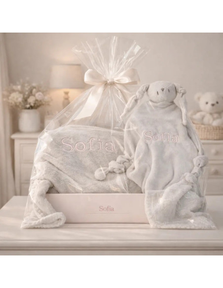 Cadeau personnalisé bébé : couverture et doudou avec prénom | Naissance et baby shower