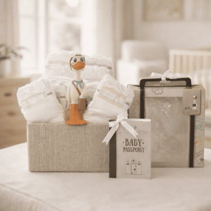 Gâteau de Couches XL avec Anneau de Dentition Nicky | Cadeau Naissance Original – Bebedeparis.com 2