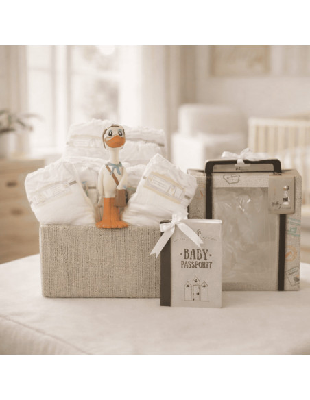 Gâteau de Couches XL avec Anneau de Dentition Nicky | Cadeau Naissance Original – Bebedeparis.com