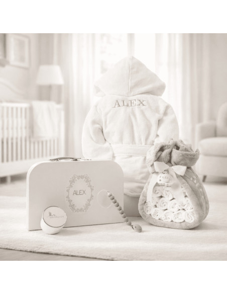 Gâteau de Couches avec Peignoir, Valisette et Sucette | Coffret Naissance Complet