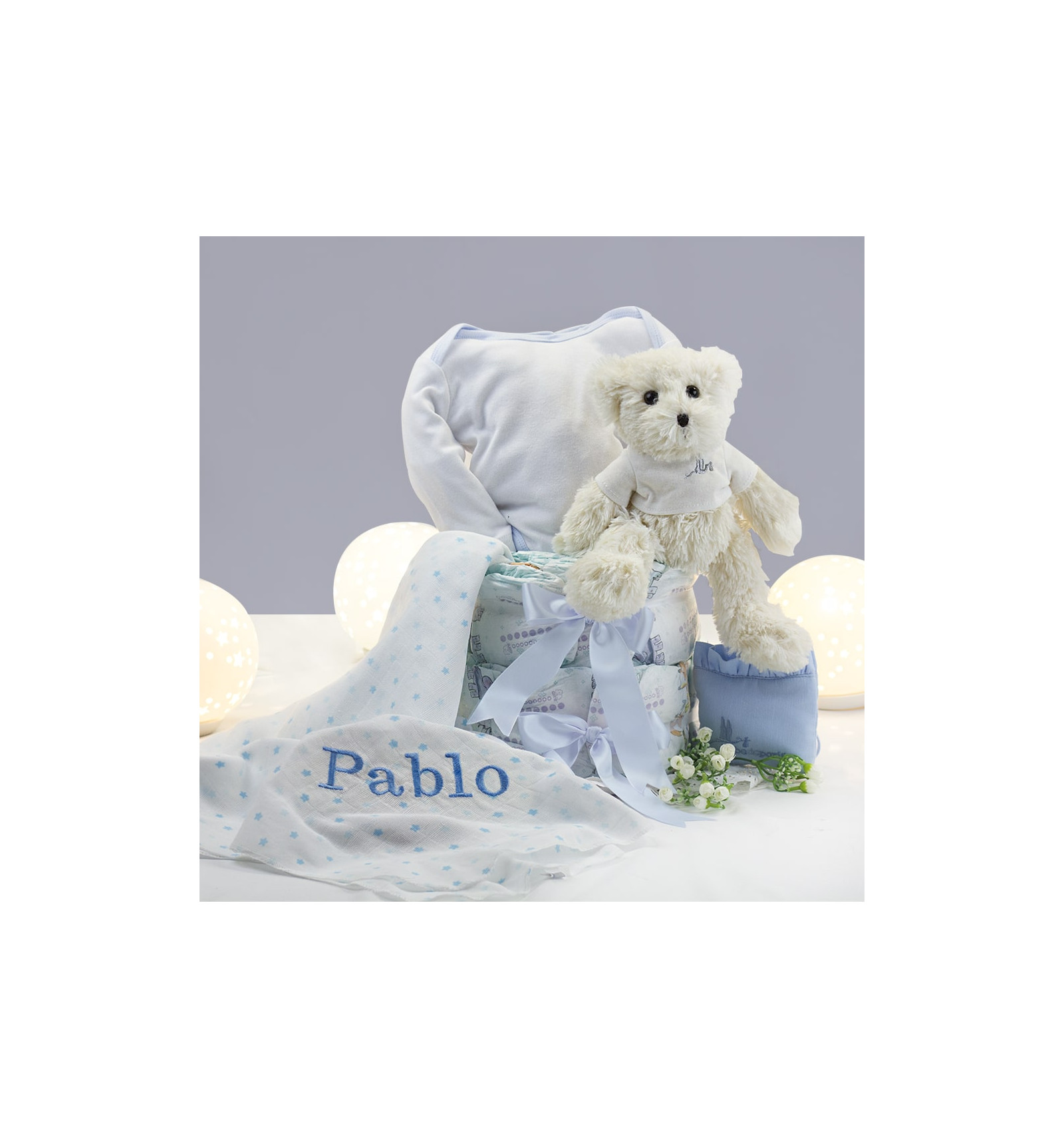 Gâteau de couches mousseline personnalisé pochette et ours en peluche bleu