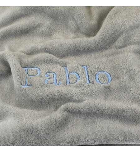 Canastilla Manta Bordada Oso Peluche y Conjunto Gorro y Calcetines